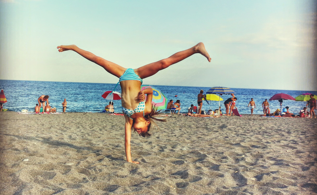 Ninja handstand