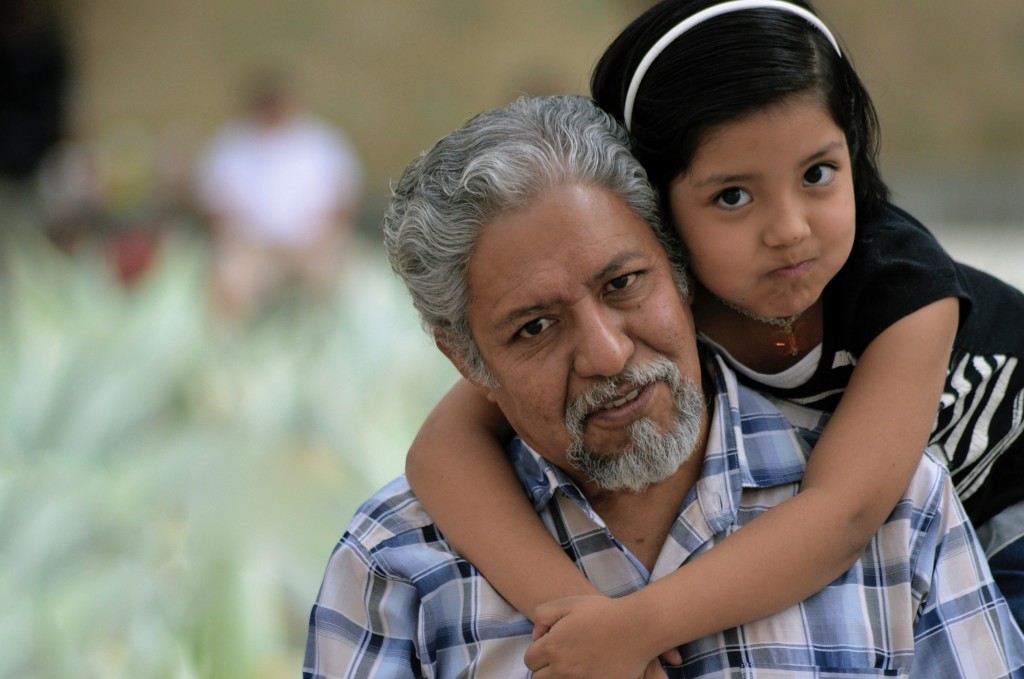 Omar Velazquez photo of kid and grandfather rule of thirds scoopshot