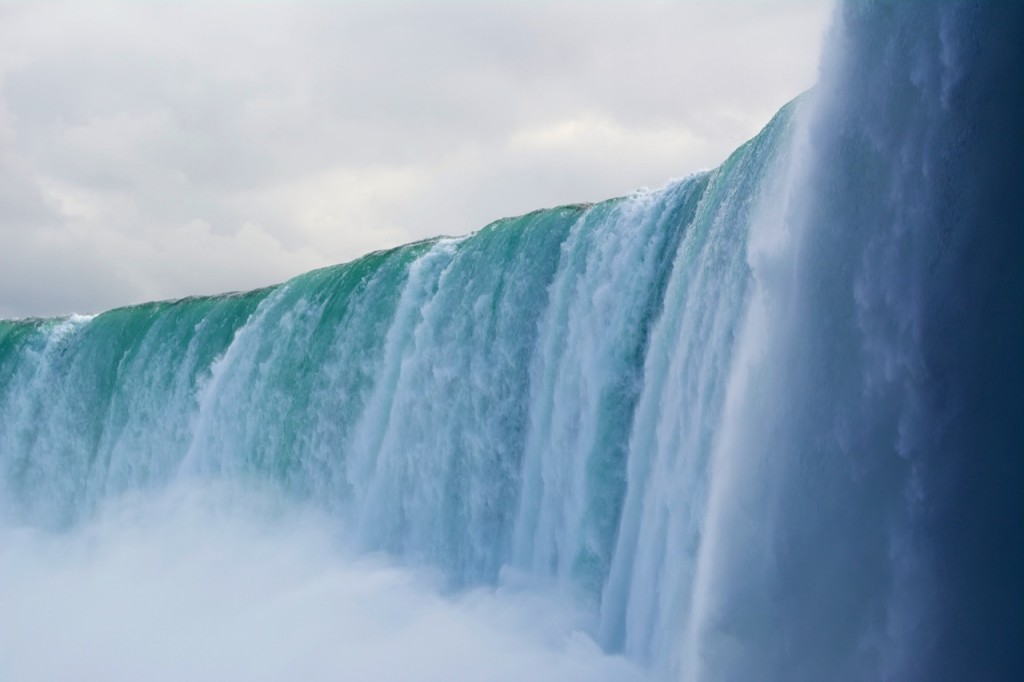 Luke photo fo niagra falls -scoopshot